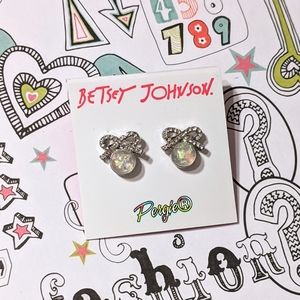 🎀Betsey Johnson Crystal Bow & Pearl Earrings🎀